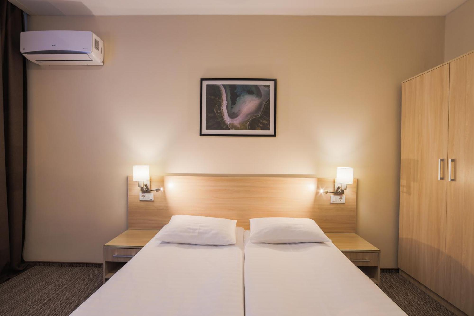 Hotel Aquadar à Manʼkivka Extérieur photo